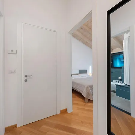 Apart Otel La Casa Di Batman 3*